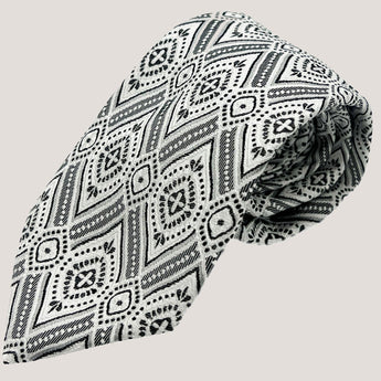 Interlocking Triangles | 100% Silk | White