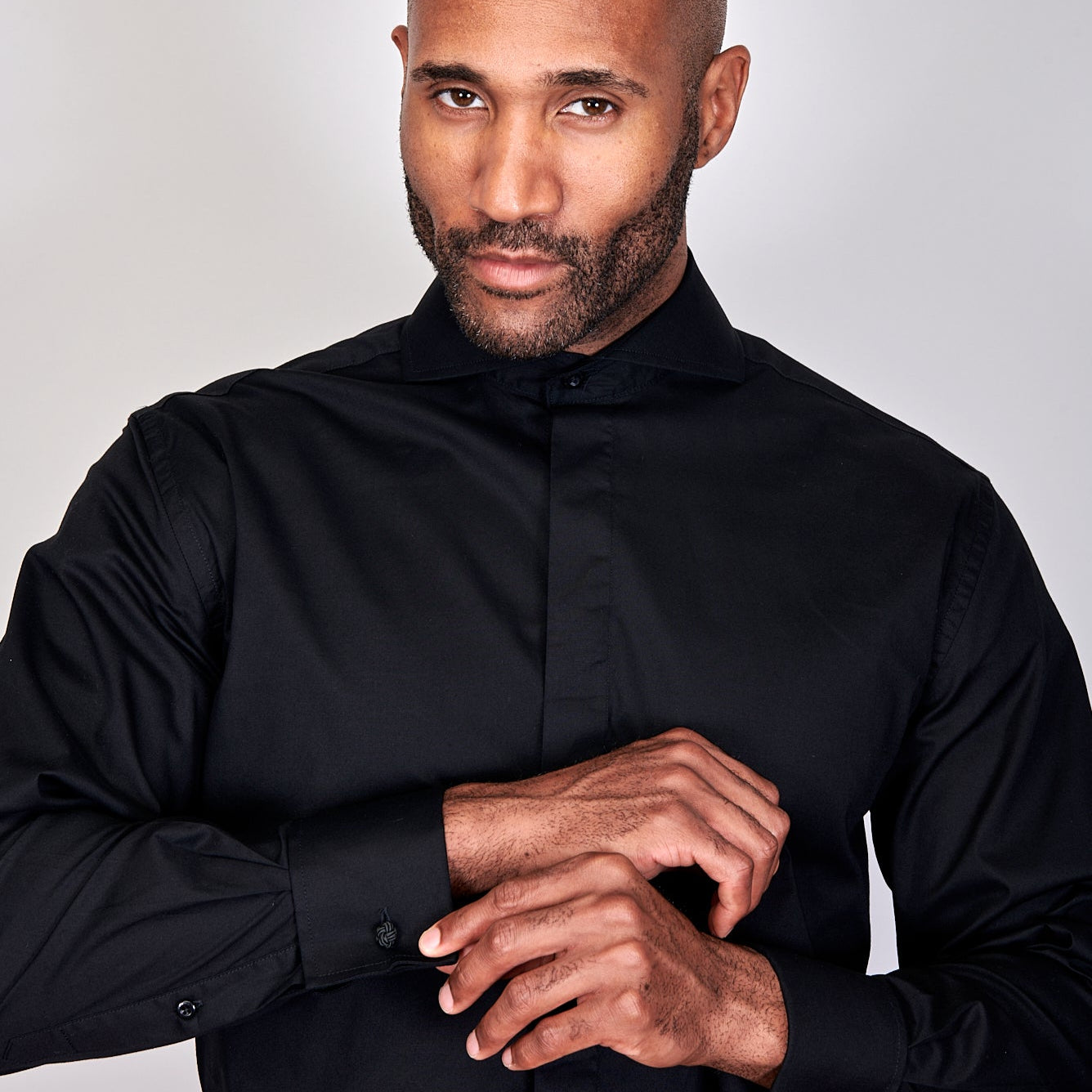 Poplin | Hidden Placket | Cutaway Collar | French Cuff | Black - 18.5 / 36/37 Poplin | Hidden Placket | Cutaway Collar | French Cuff | Black - 18.5 / 36/37